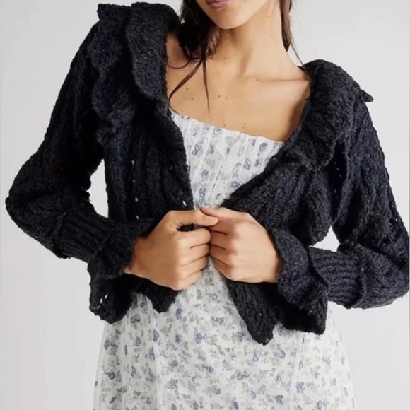 Free People Avery Cardi Knit Ruffle Cropped Cardigan - Black - Size Small - Picture 3 of 15